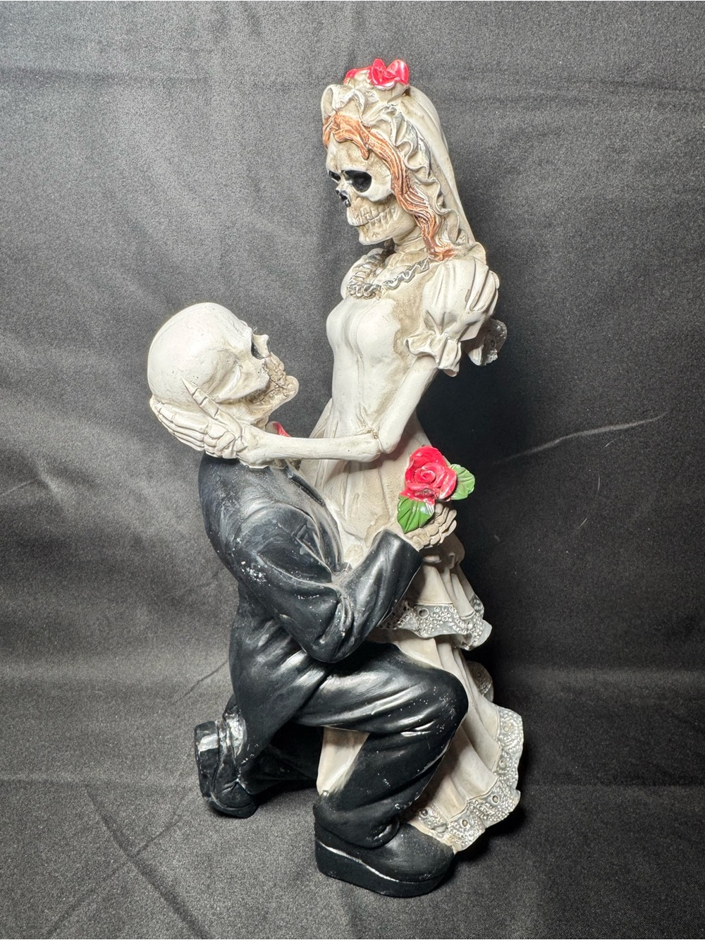 ✨🆕 Homegoods / TJMaxx Halloween Skeleton Couple Statue